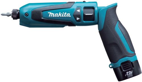  Отвертка аккумуляторная Makita TD021DSE