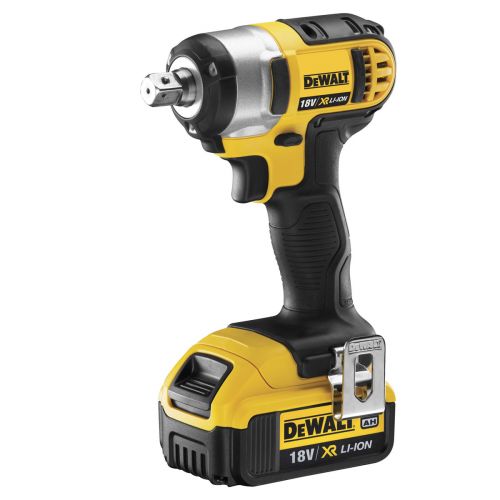  Дрель - гайковерт DeWALT DCF 880 M2