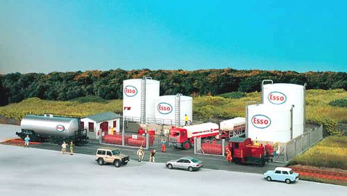  PIKO 61141 нефтебаза "Esso"