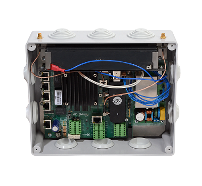 Контроллер ELTEX MD3 1x10/100/1000Base-T, 4x10/100/100Base-T (passive PoE), USB 2.0 (для подключения 2G/3G/4G модема), Micro SD (слот), 4xAnalog Input
