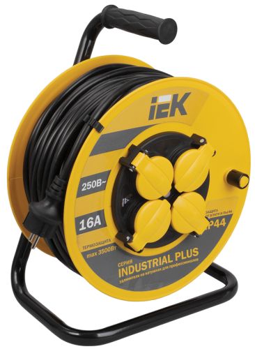 Удлинитель силовой IEK WKP15-16-04-30-44 4 розетки шнур 30м ПВС 3х1.5мм2 УК30 с термозащитой IP44
