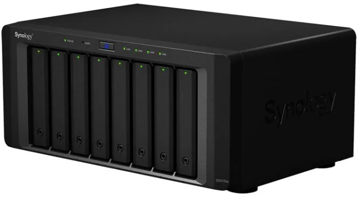 фото Synology DS2015xs