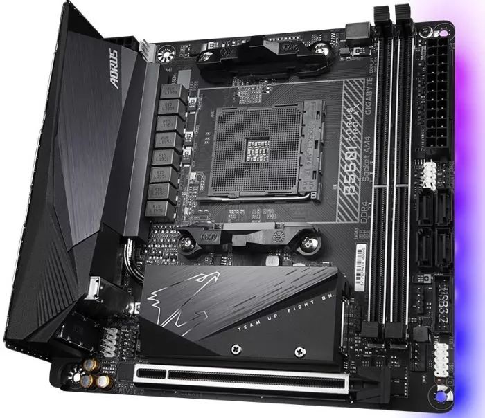 GIGABYTE B550I AORUS PRO AX