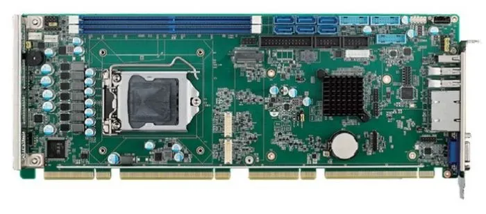 фото Advantech PCE-5132G2-00A2