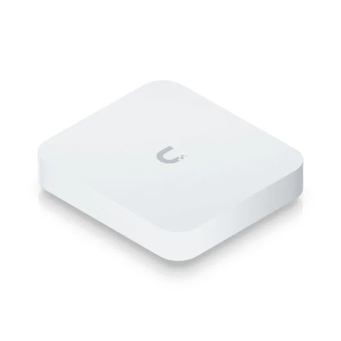 фото Ubiquiti UniFi Gateway Max