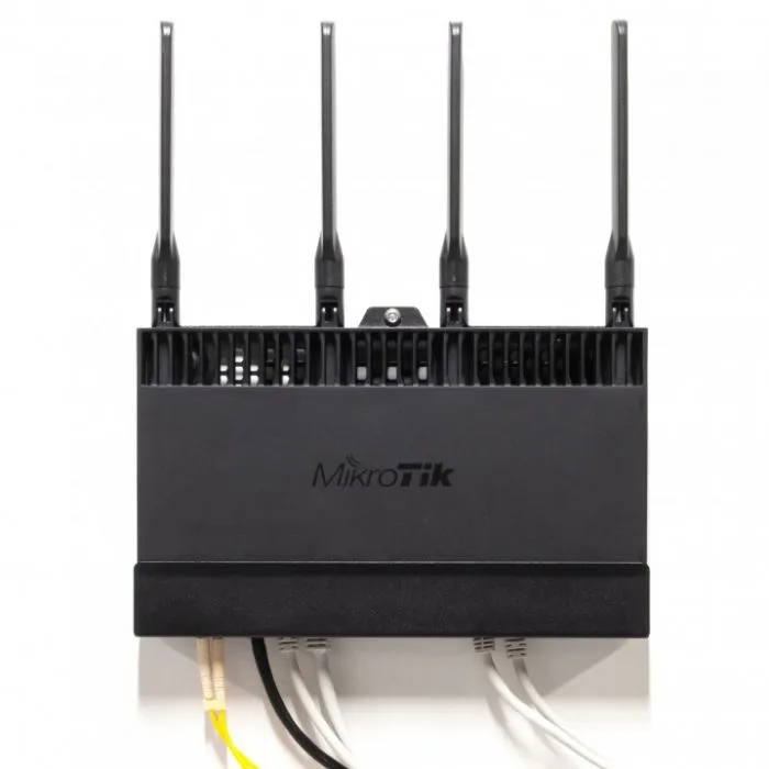 фото Mikrotik WMK4011