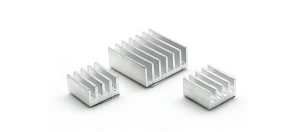 Радиатор HKSHAN Heat sink for Raspberry Pi для всех моделей, набор 14*14 мм x 1 шт., 8*8 мм x 2 шт.