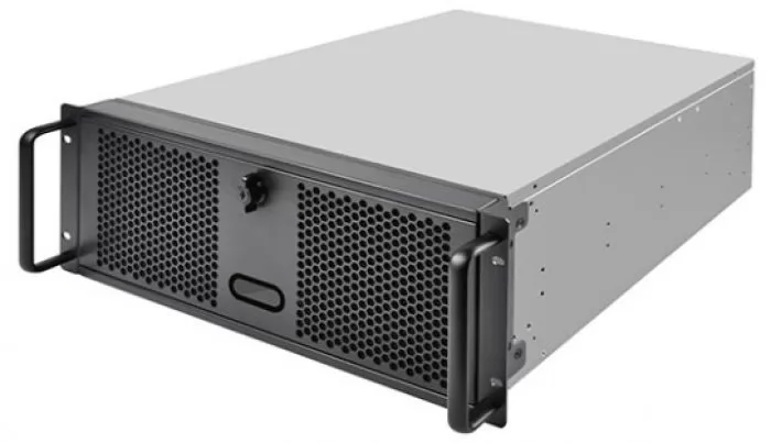 фото SilverStone SST-RM400