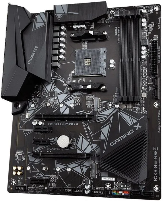 фото GIGABYTE B550 GAMING X