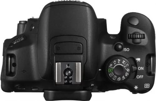 Canon EOS 700D kit 18-135 IS STM