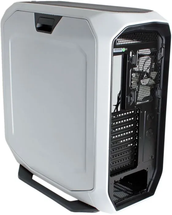 фото Corsair Graphite Series 780T