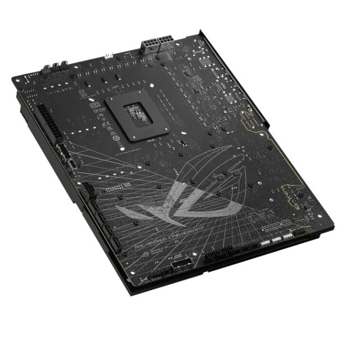 фото ASUS ROG MAXIMUS Z790 HERO BTF