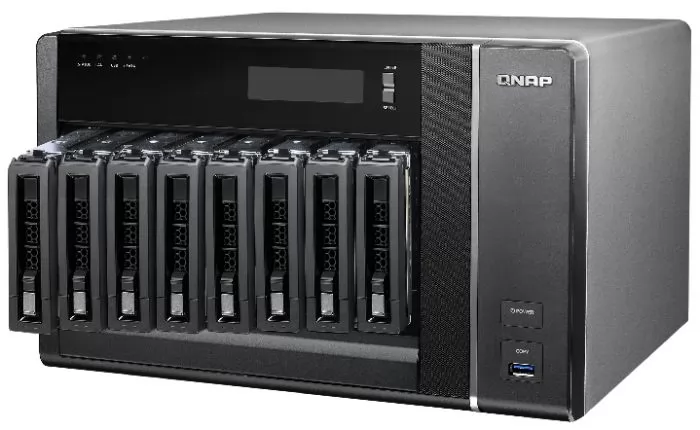 фото QNAP TS-EC880 Pro