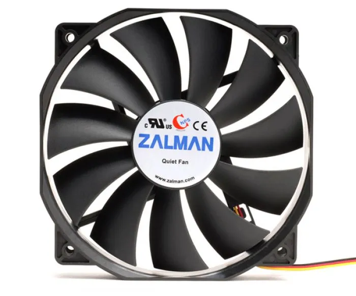 фото Zalman ZM-F4