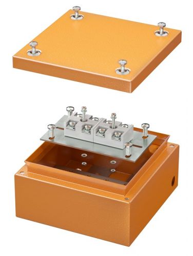 Коробка распределительная DKC FSK30410 стальная FS с гладкими стенками и клеммниками,  IP66, 150х150, цвет оранжевый
