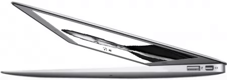 Apple MacBook Air 11 MC9692RS/A (Z0MG00042)