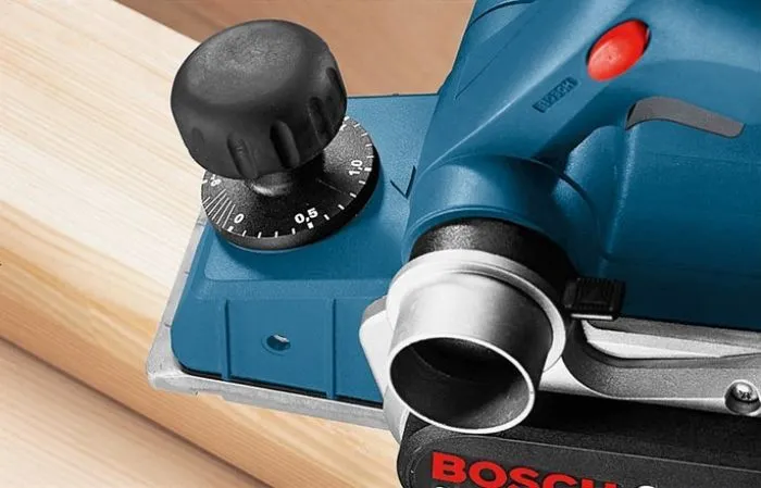 Bosch GHO 26-82