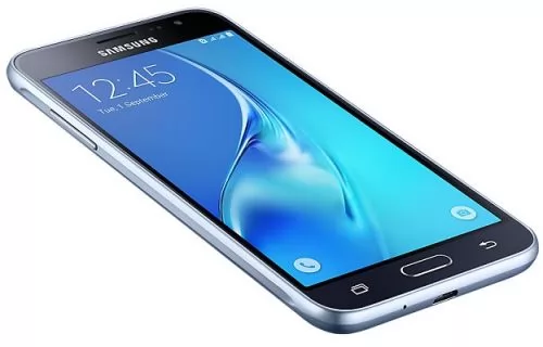 Samsung Galaxy J3 (2016) SM-J320F 8Gb черный