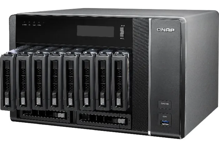 фото QNAP TS-EC1080 Pro