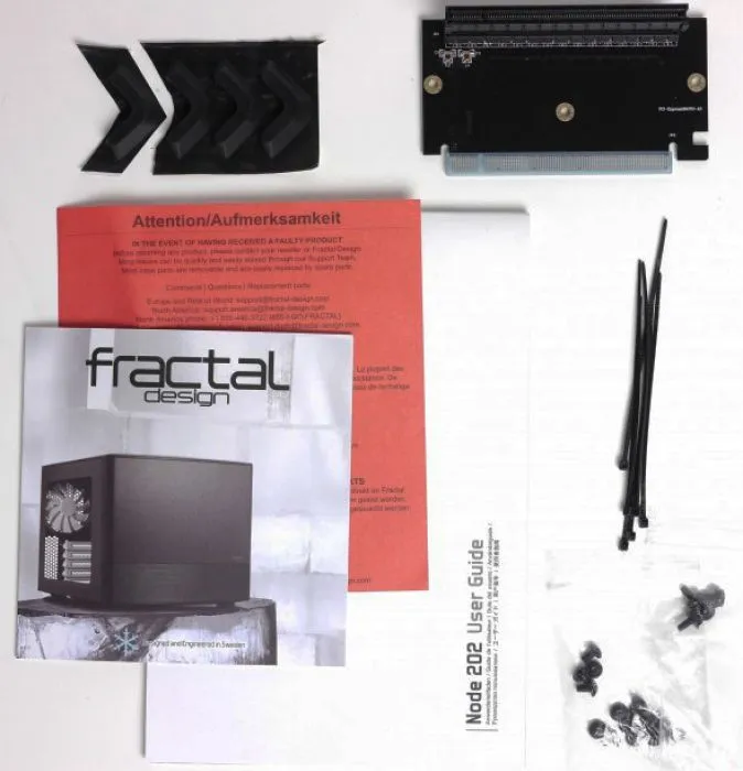 фото Fractal Design Node 202