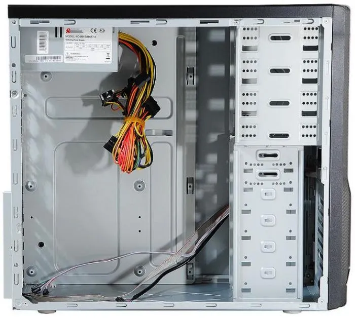 фото InWin EC028BL USB 3.0