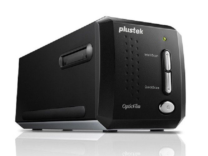 Сканер Plustek OpticFilm 8200i Ai 0227TS Multi-Sampling и Multi-Exposure и технологией iSRD которая позволяет устранить следы от пыли и царапин