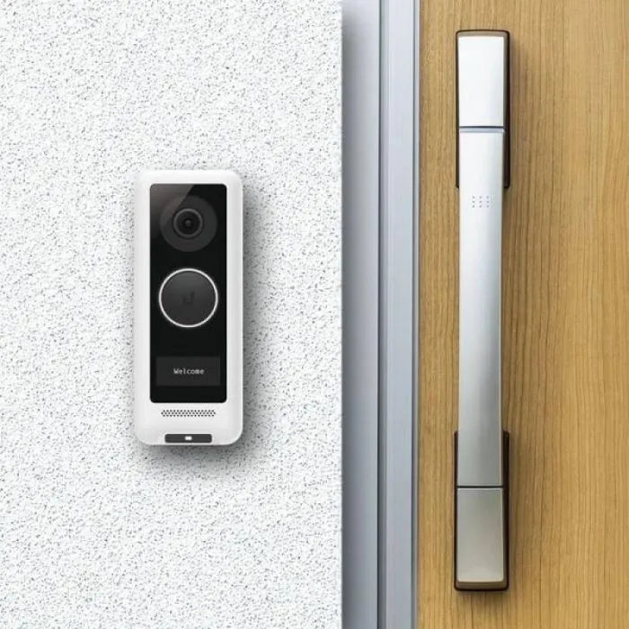 фото Ubiquiti UVC-G4-DoorBell