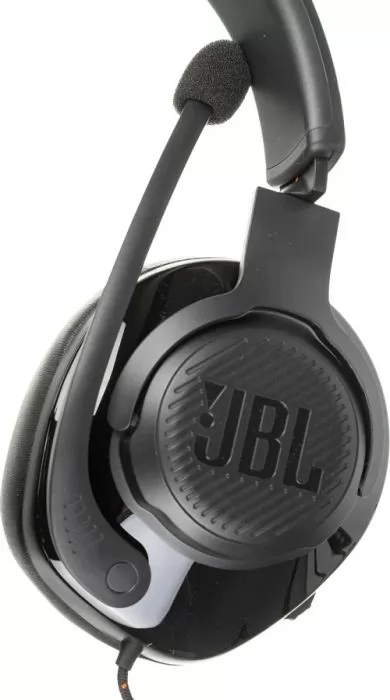 JBL Quantum 200