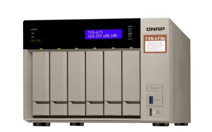 фото QNAP TVS-673e-8G