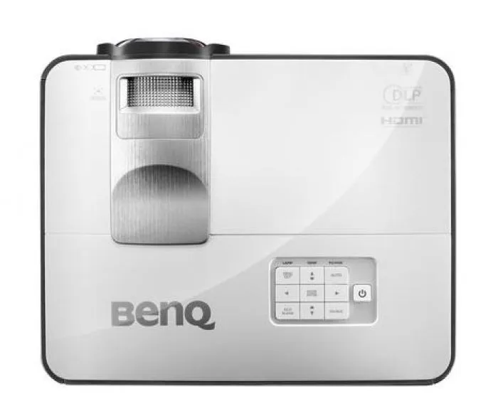 фото BenQ MX806ST