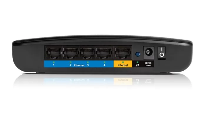 фото Linksys E1200-EE