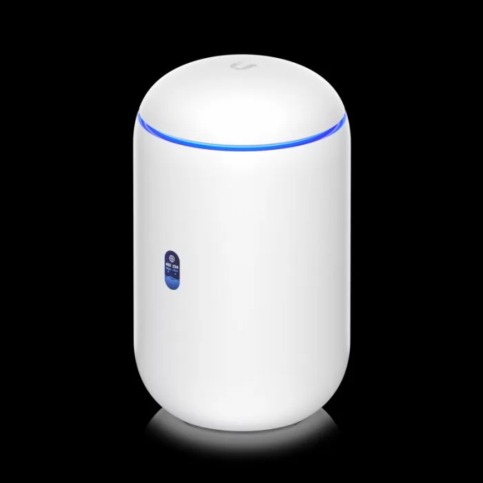 фото Ubiquiti UDR