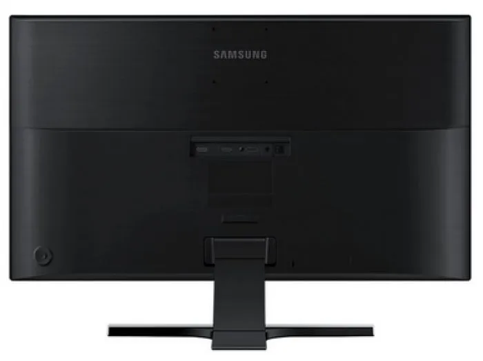 фото Samsung U28E590D